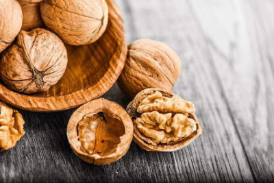 Manfaat Makan Kacang Kenari untuk Mendukung Kesehatan Jantung